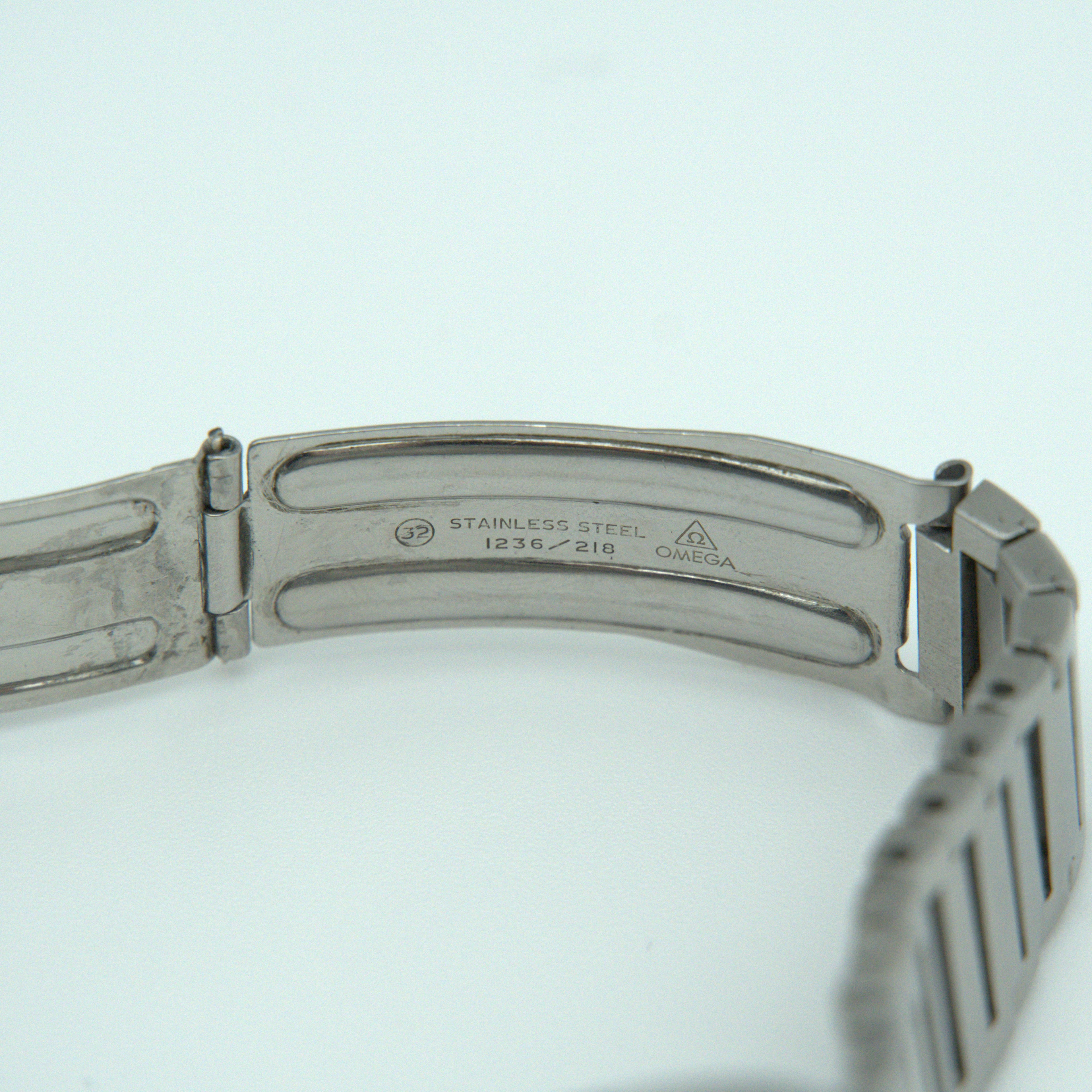 Omega Megaquartz 32KHz 39mm