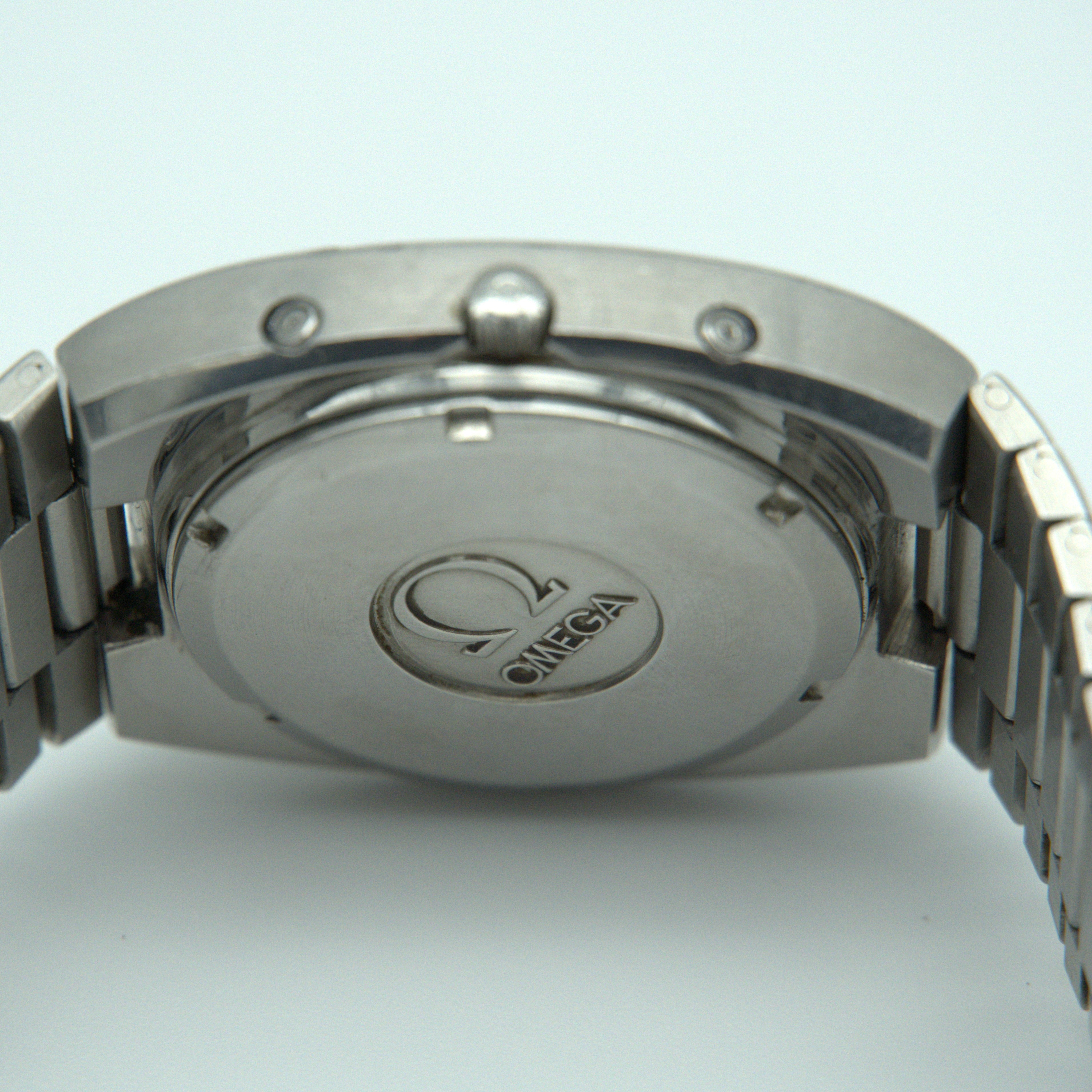 Omega Megaquartz 32KHz 39mm