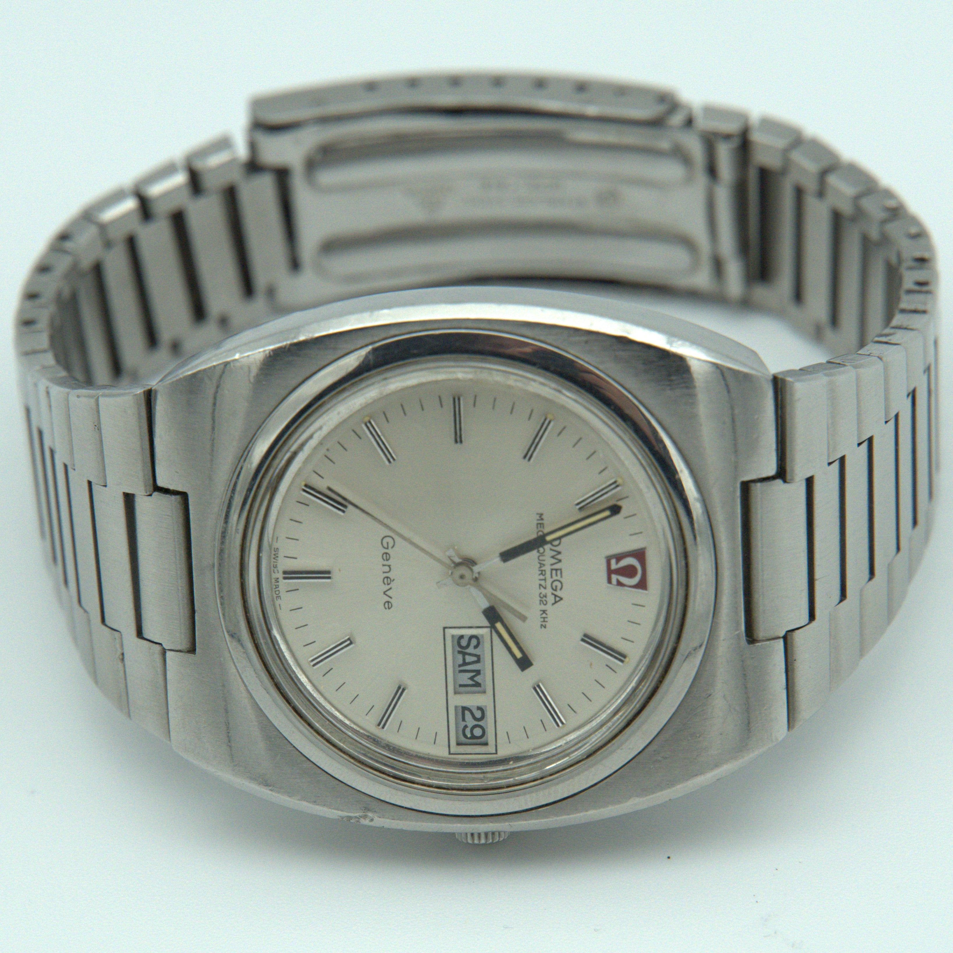 Omega Megaquartz 32KHz 39mm