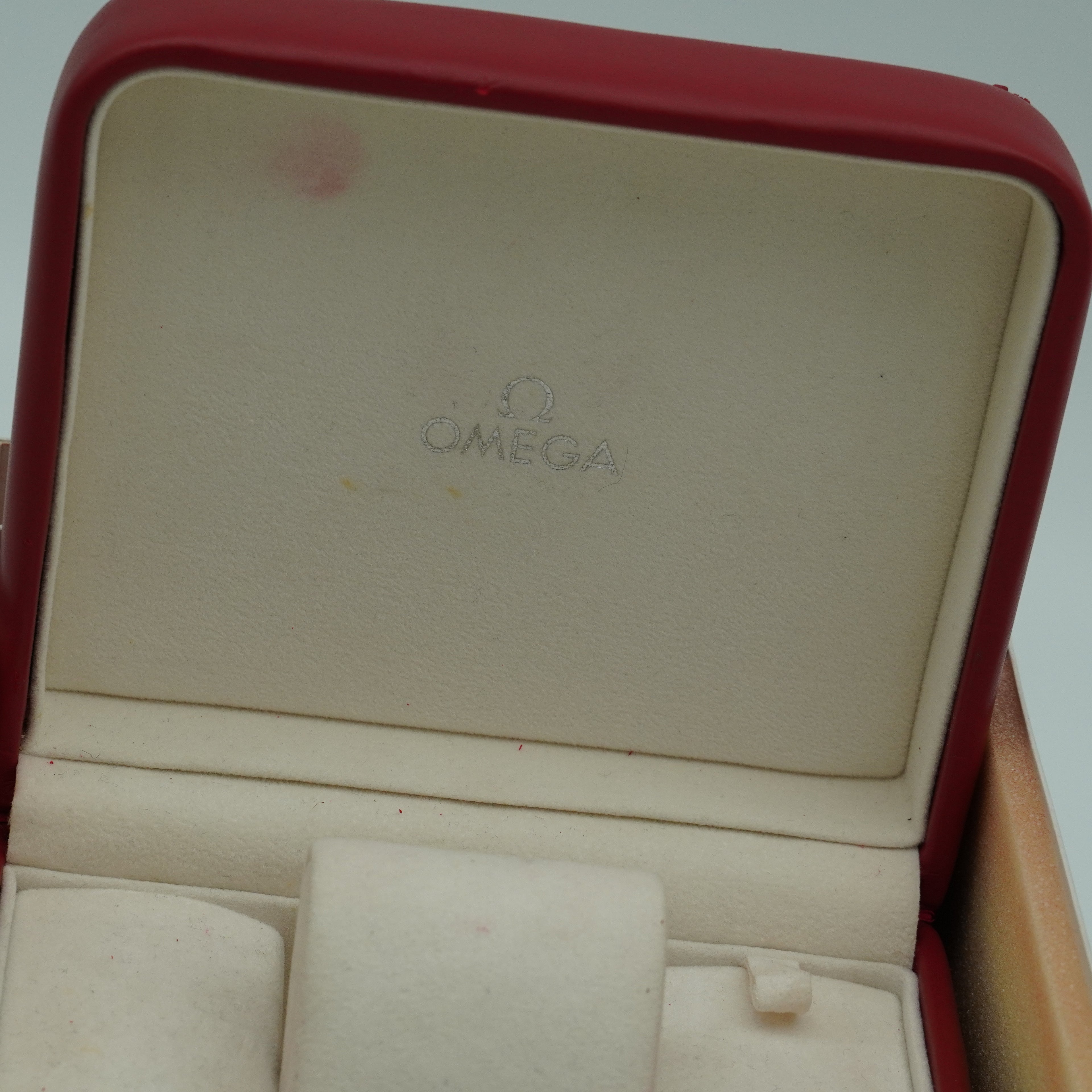 Vintage Omega Box mit Karton