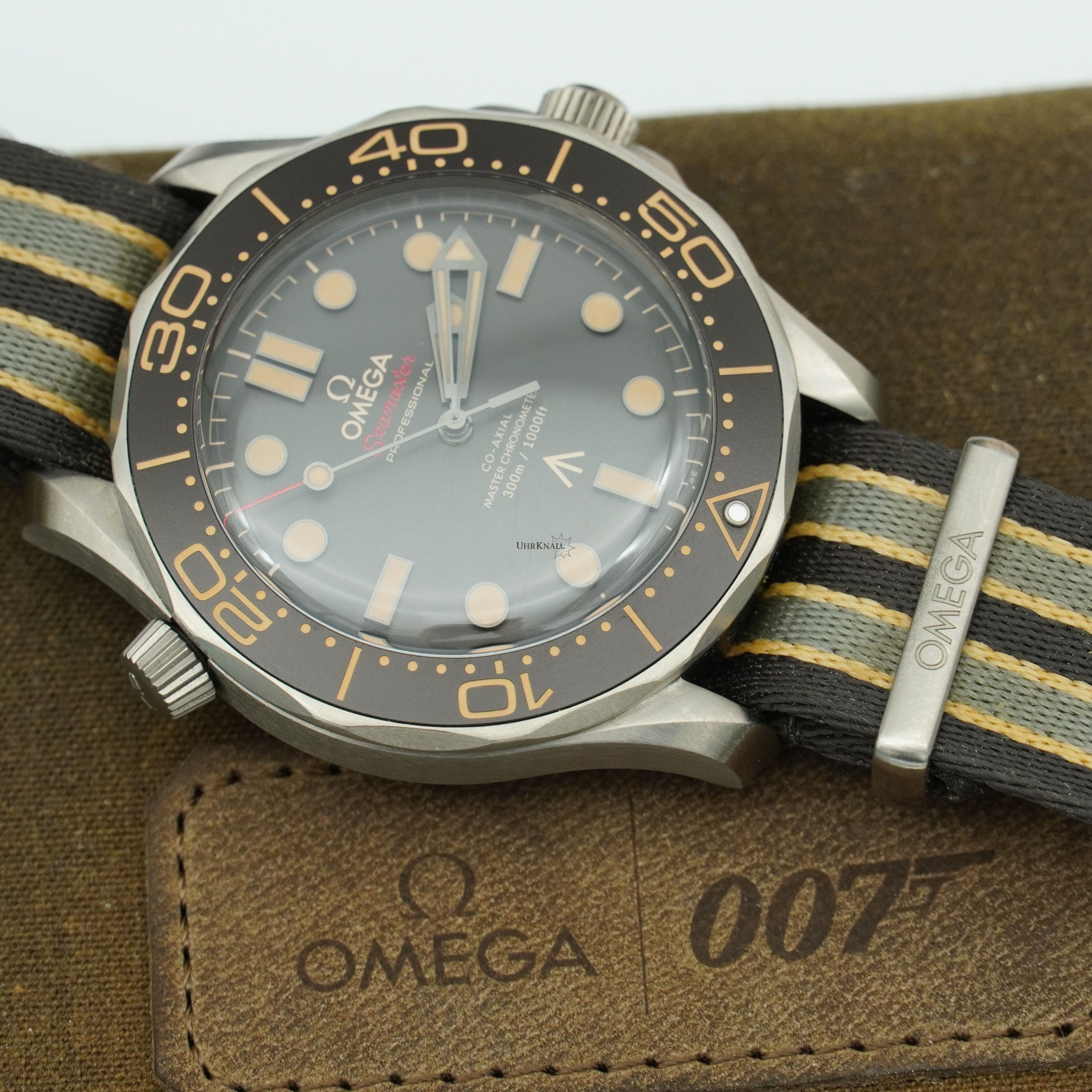 Omega Seamaster Diver 300M Bond 007
