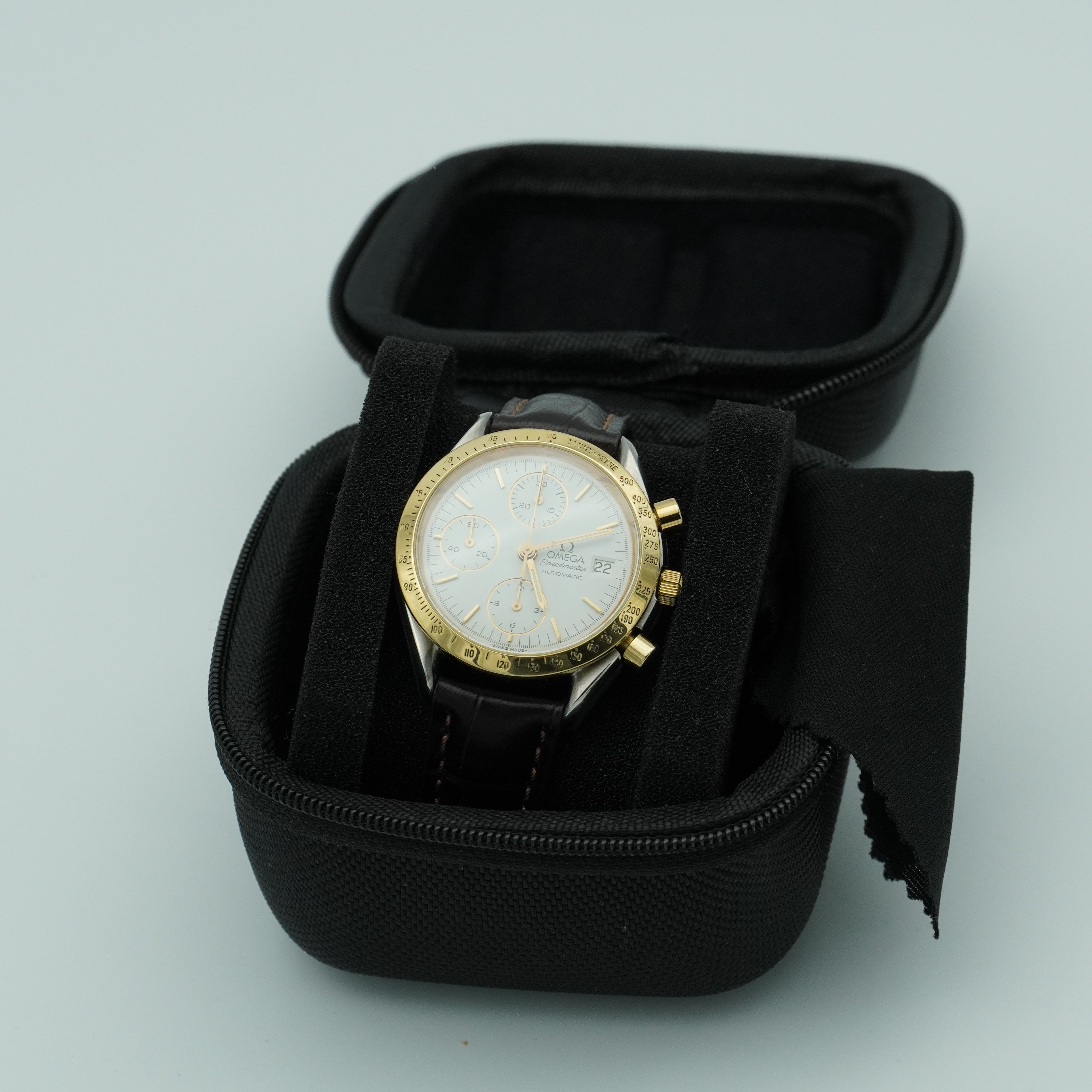 Omega Speedmaster Automatik Datum Stahl/Gold