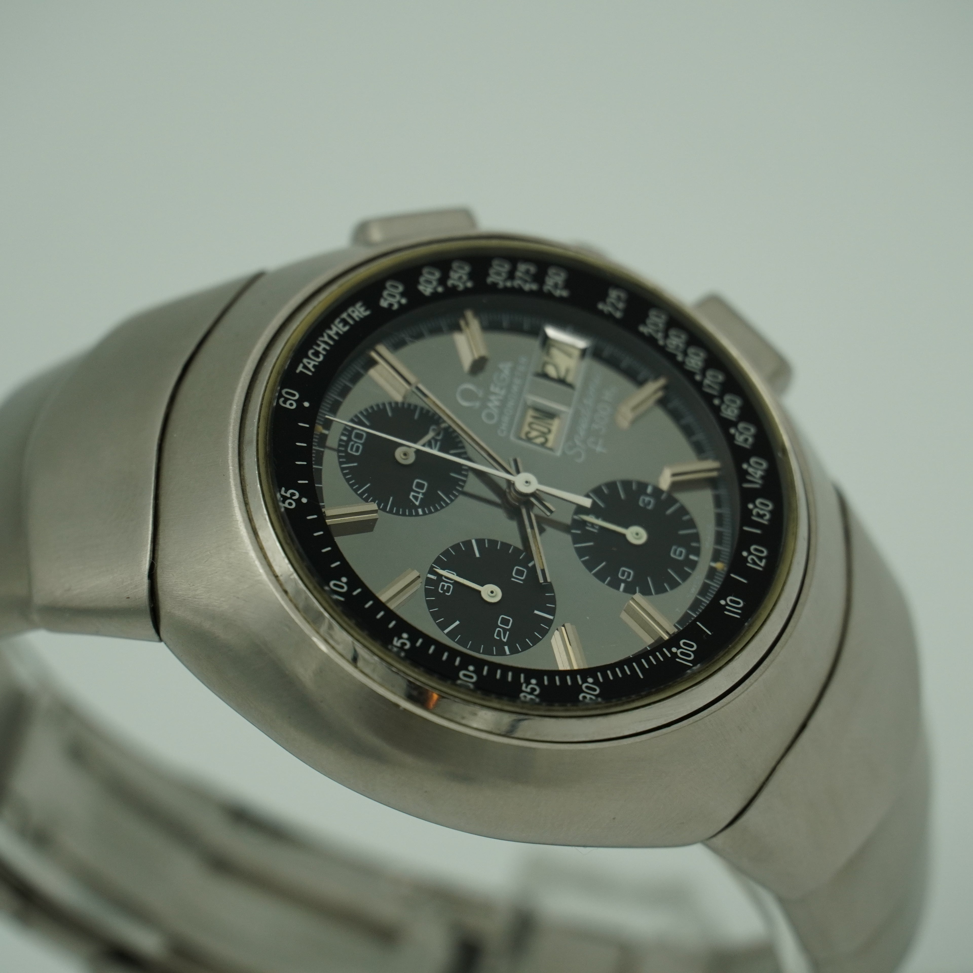 Omega Speedsonic "Lobster" F300 Hz 44mm