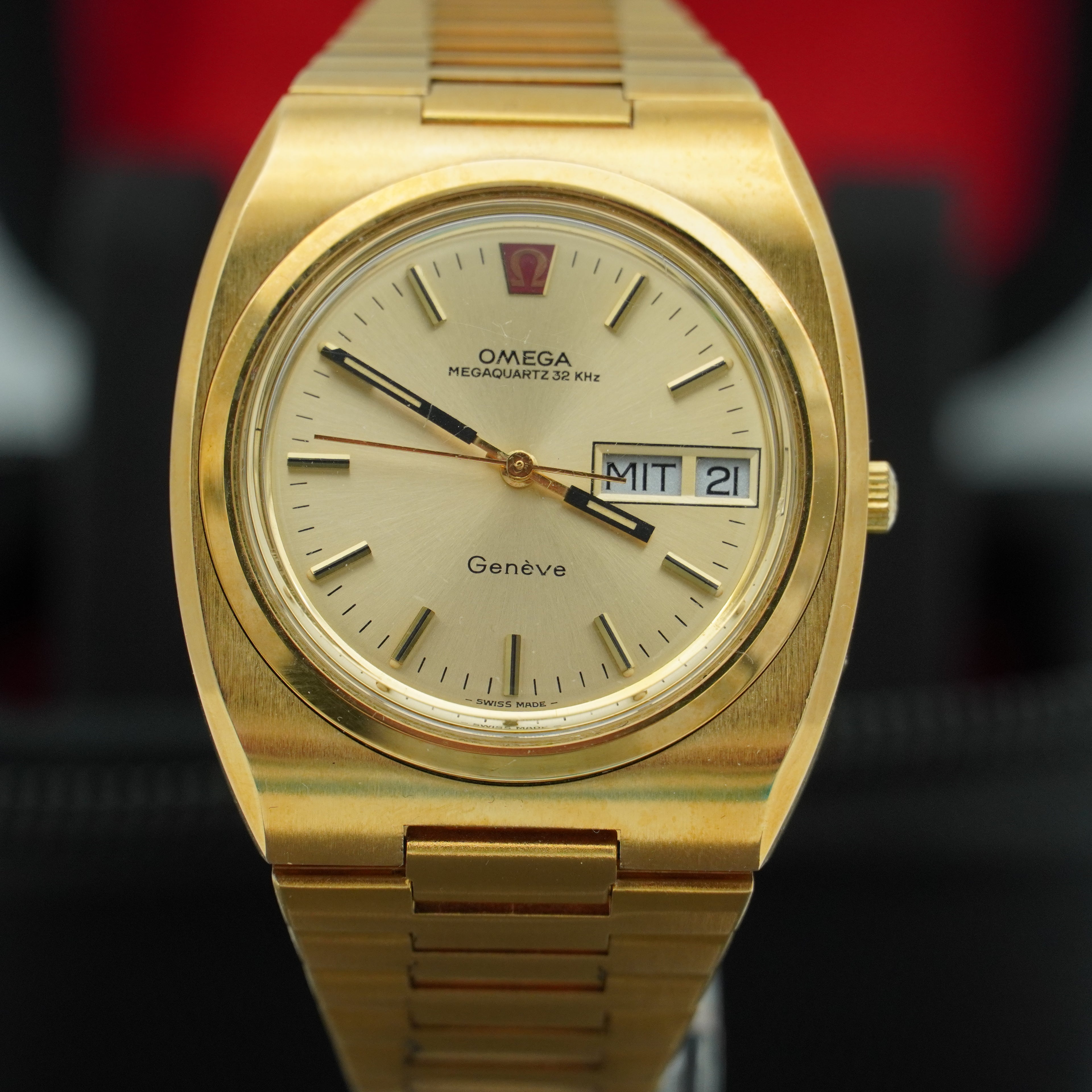 Omega Megaquartz 32KHz 39mm