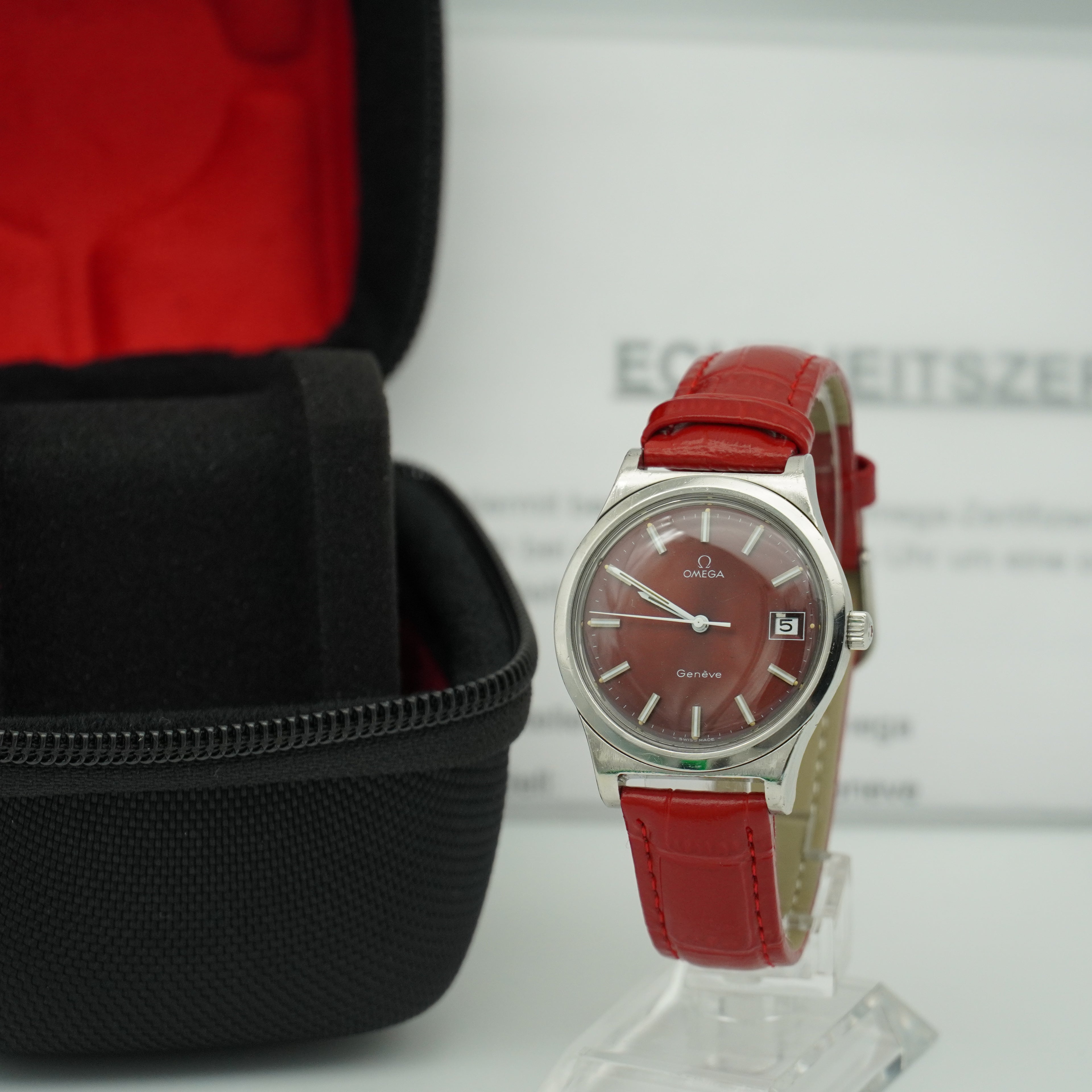 Omega Genève 136.0102