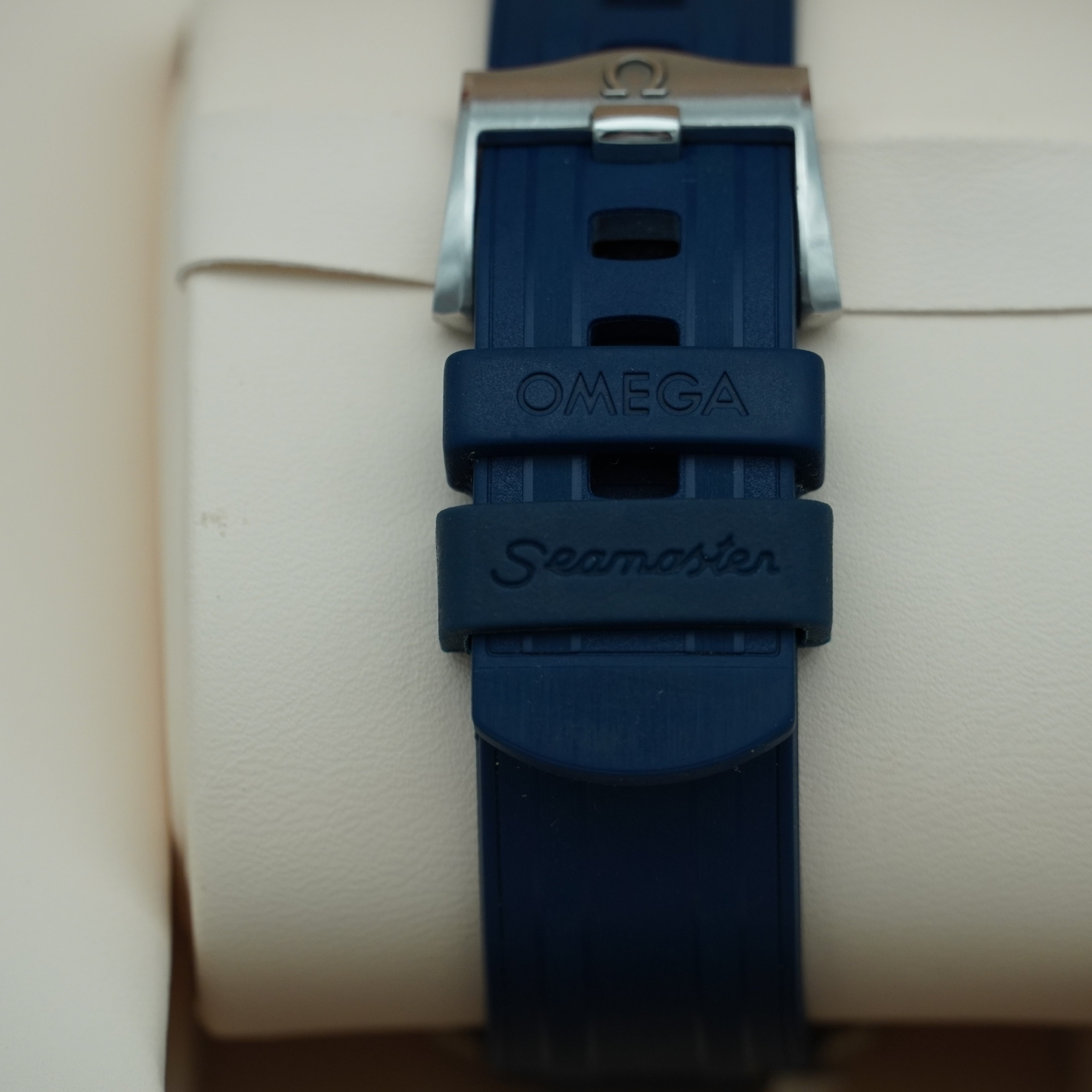 Omega Seamaster Diver 300M