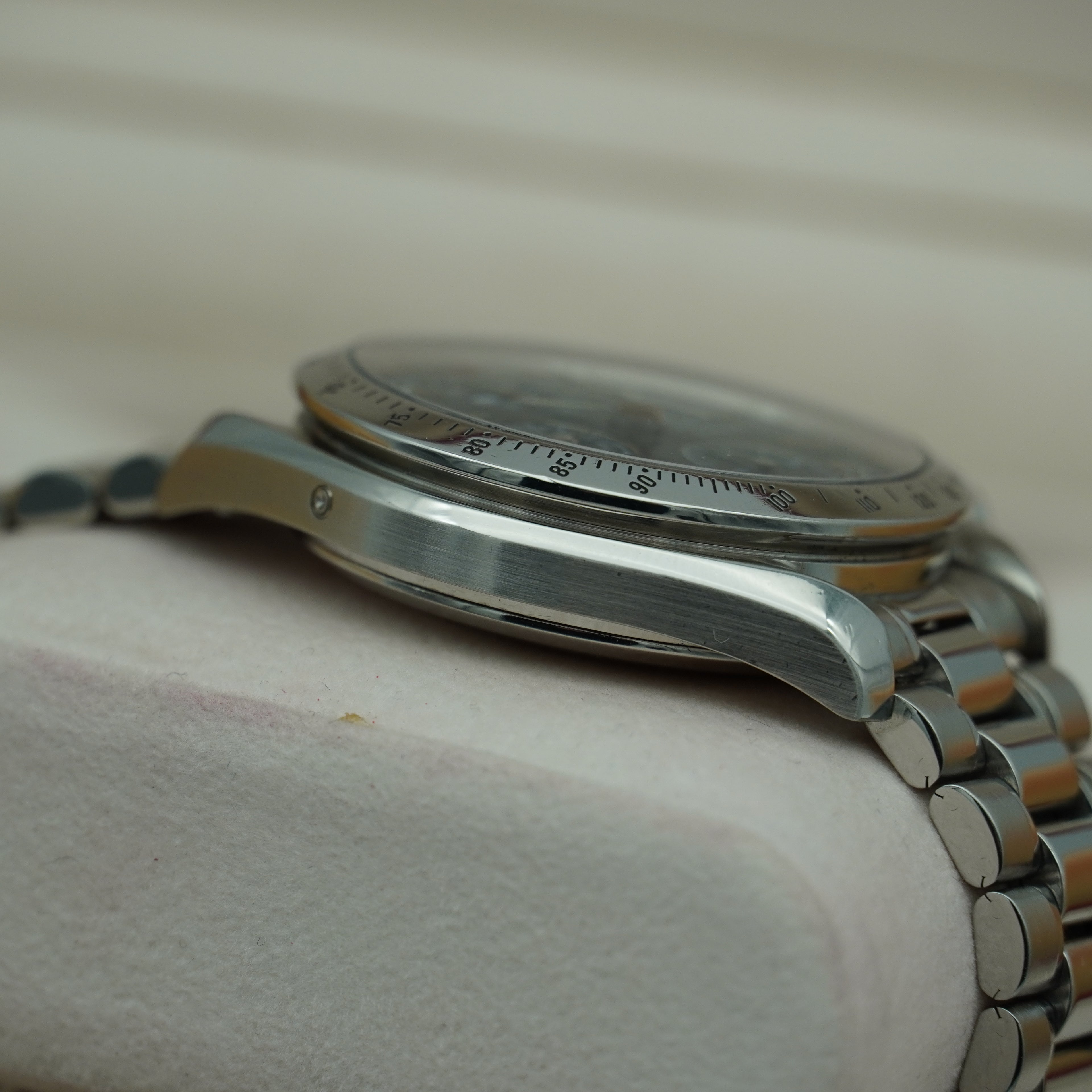 Omega Speedmaster Triple-Date 39mm