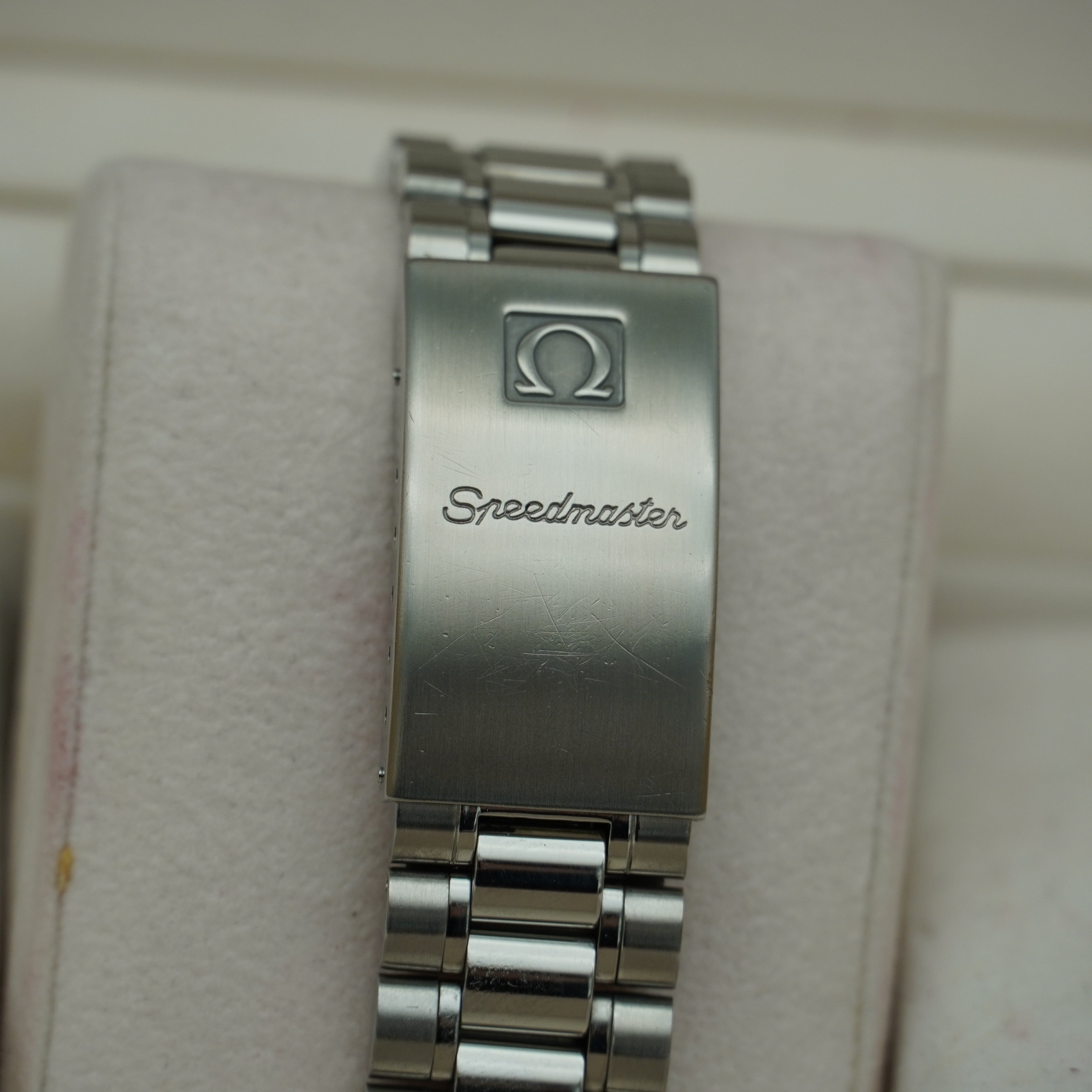 Omega Speedmaster Triple-Date 39mm