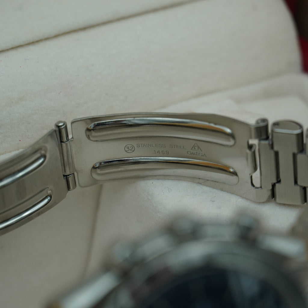 Omega Speedmaster Triple-Date 39mm