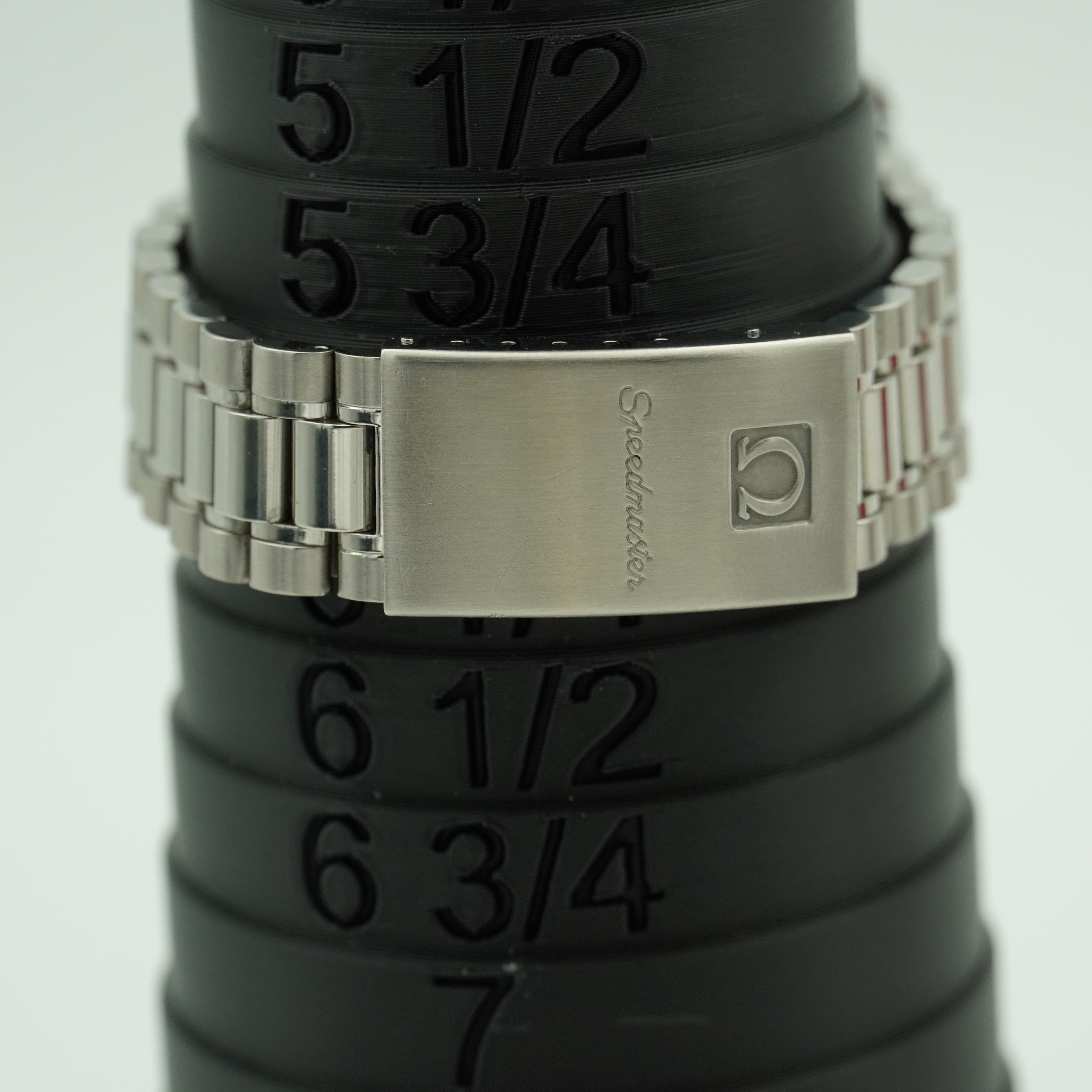 Omega Speedmaster Triple-Date 39mm