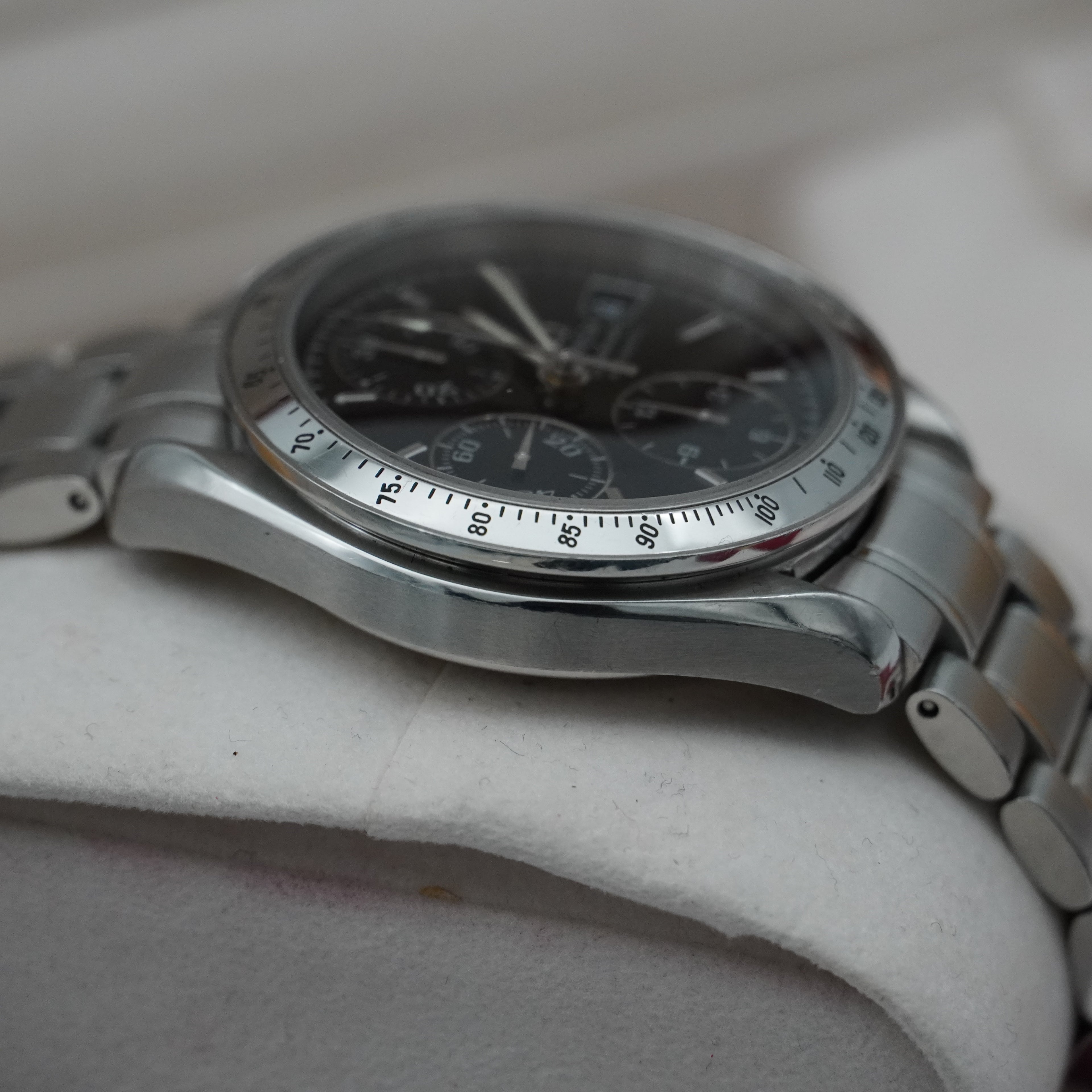 Omega Speedmaster Date Automatic