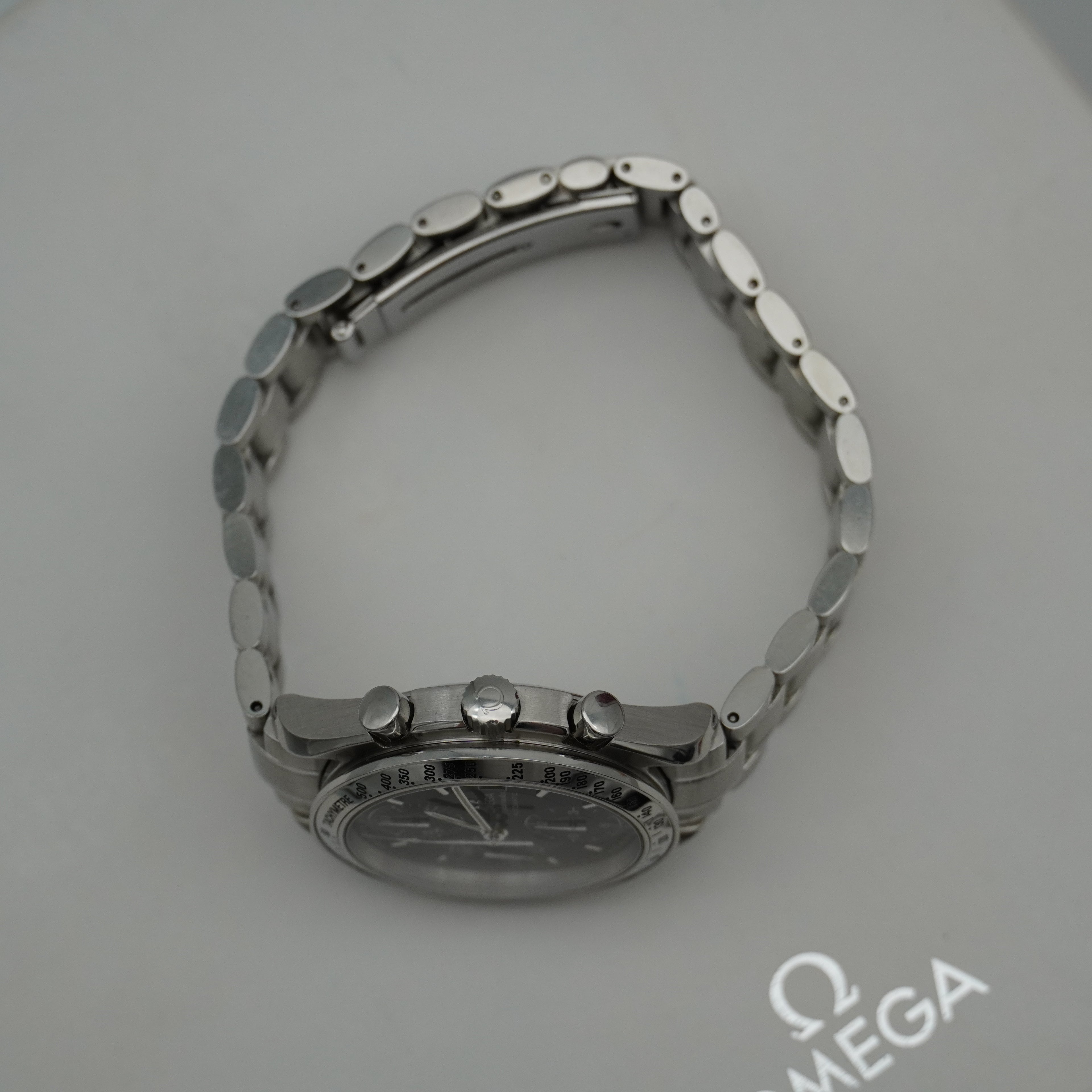 Omega Speedmaster Date Automatic