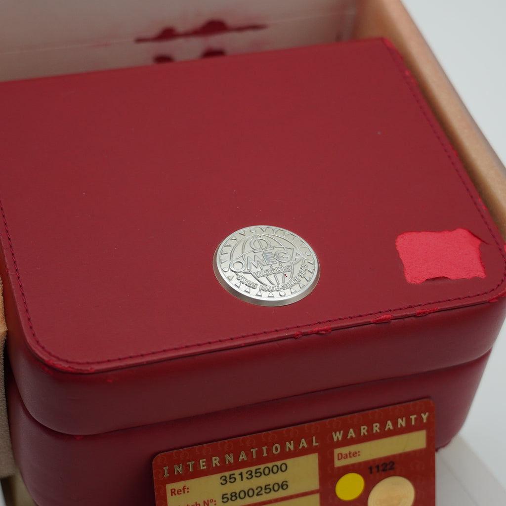 Omega Speedmaster Date Automatic