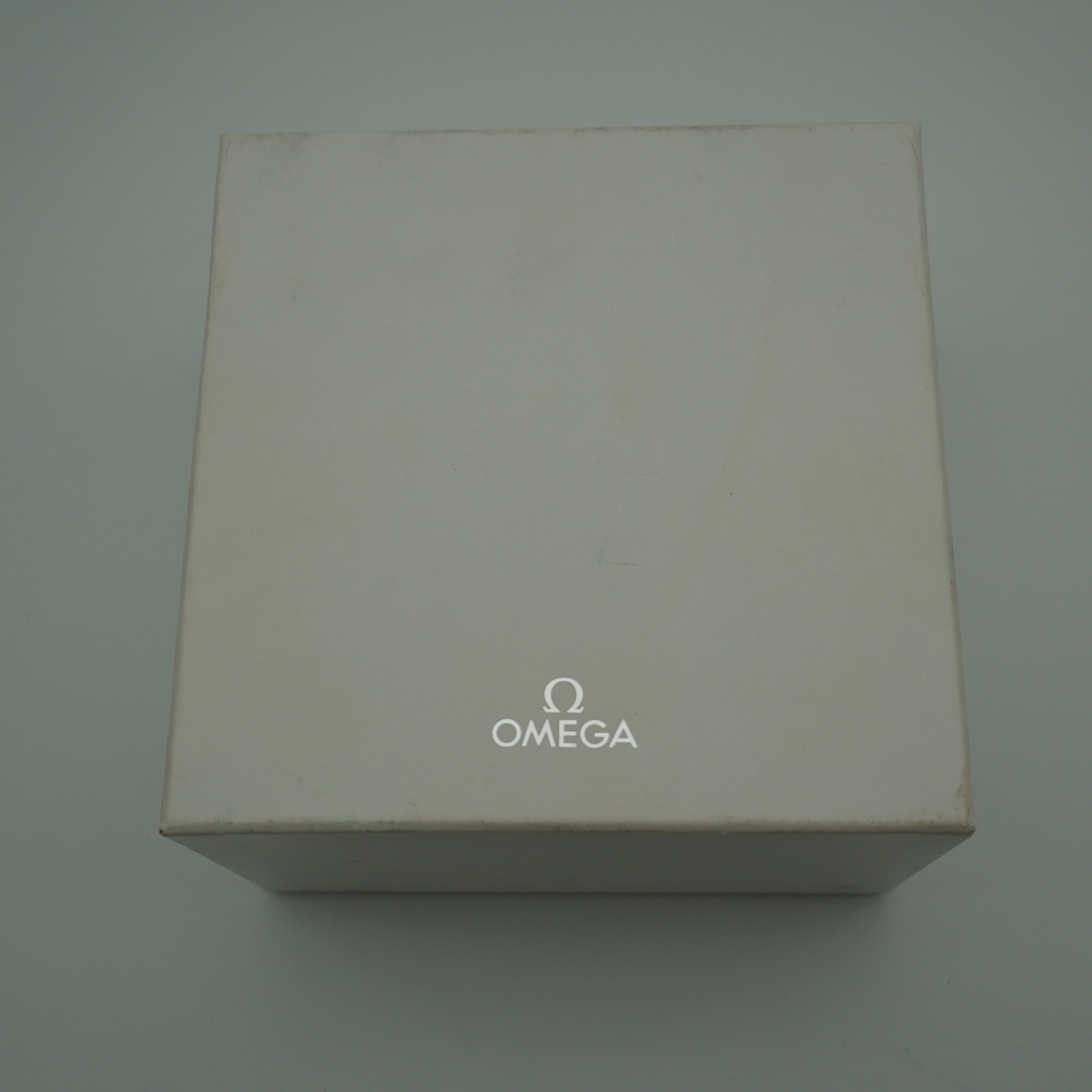 Omega Speedmaster Date Automatic