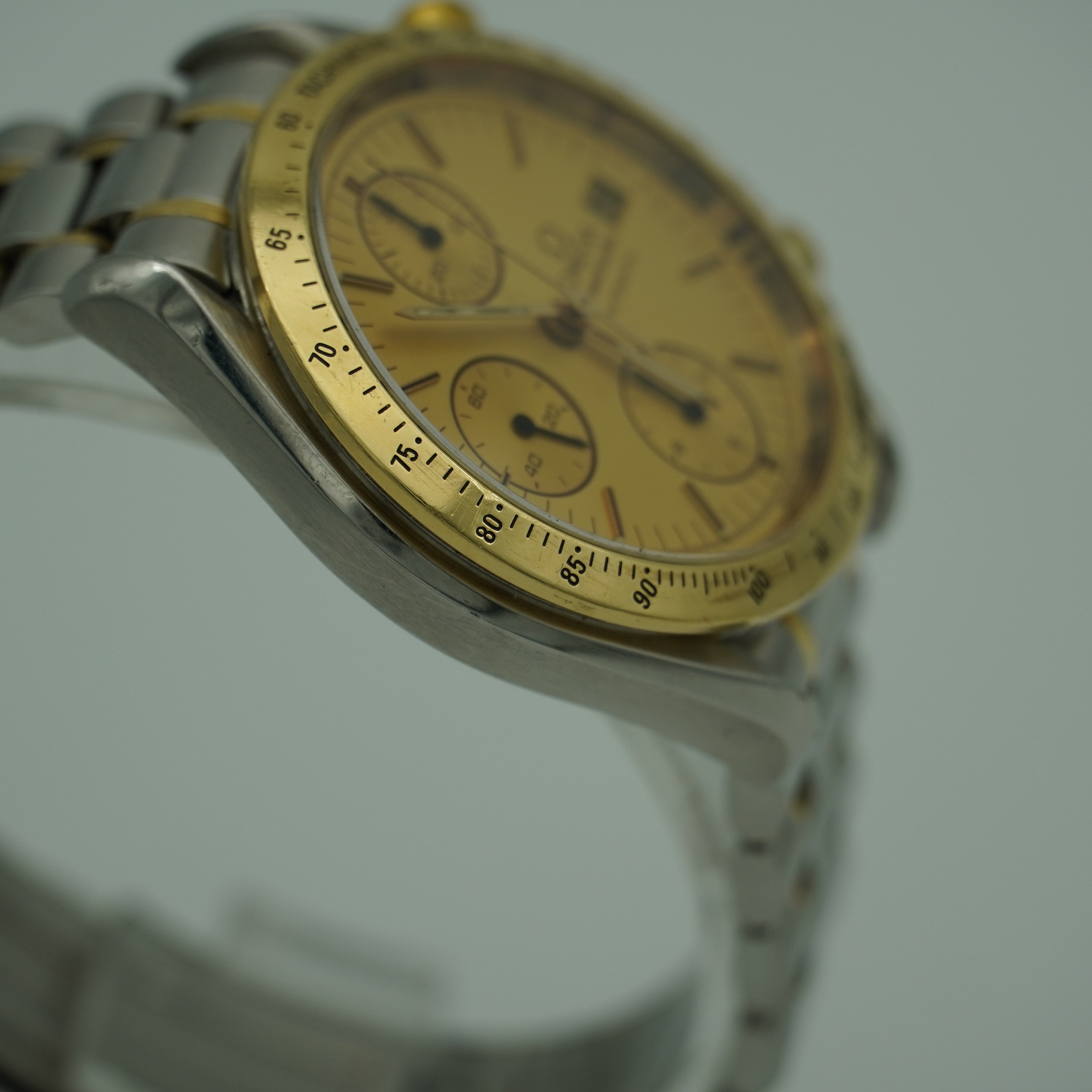 Omega Speedmaster Automatik Datum Stahl/Gold