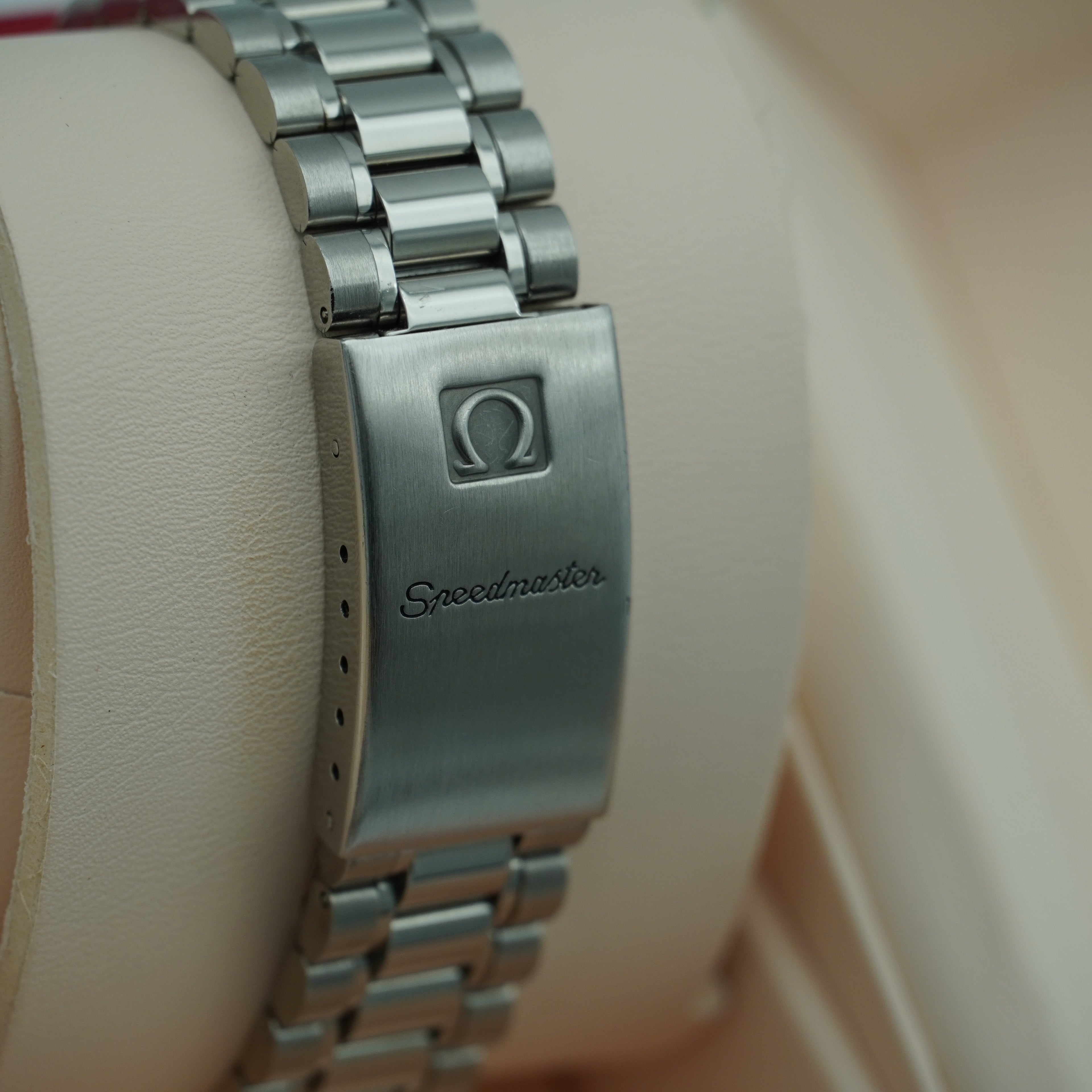 Omega Speedmaster Reduced