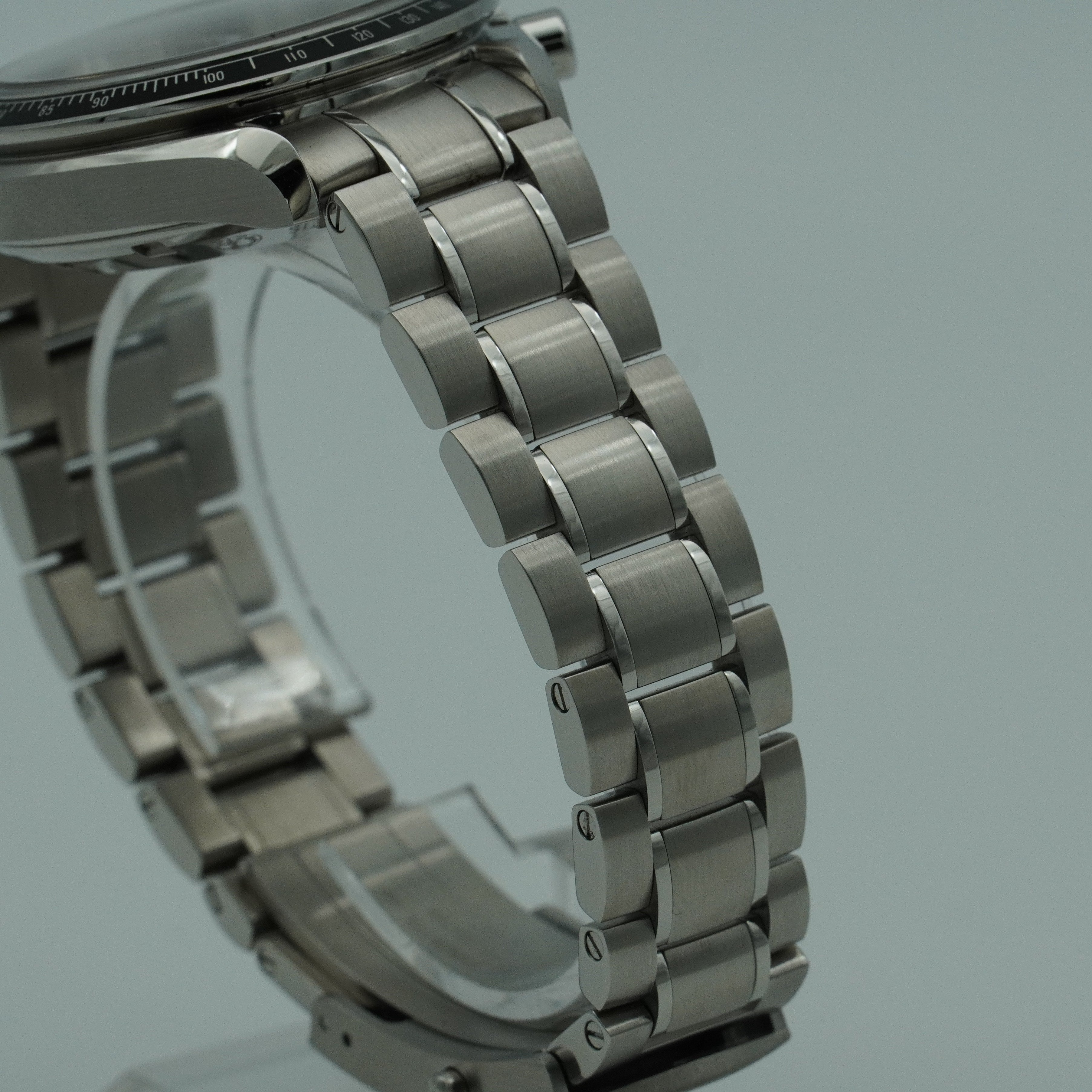 Omega Speedmaster Racing