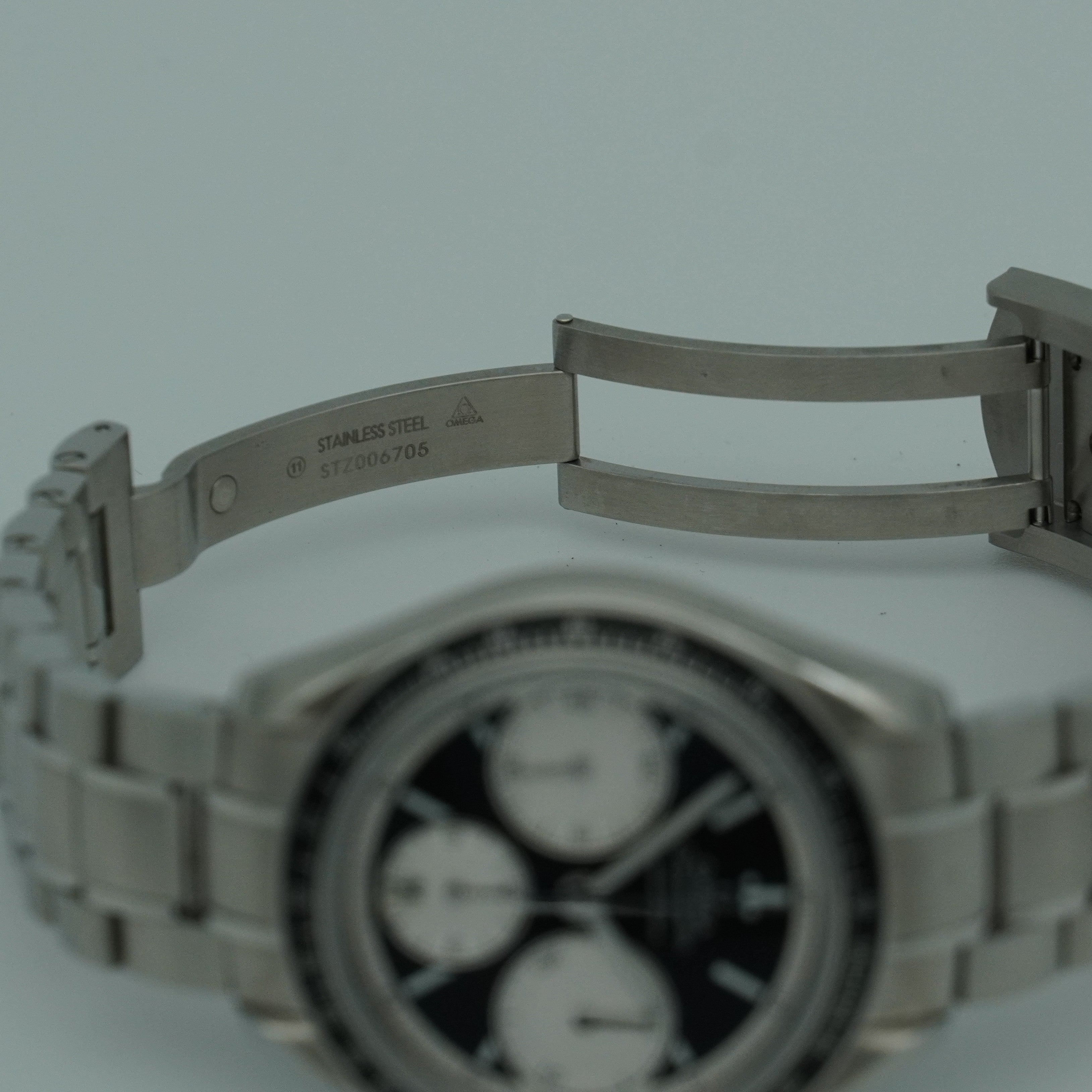Omega Speedmaster Racing