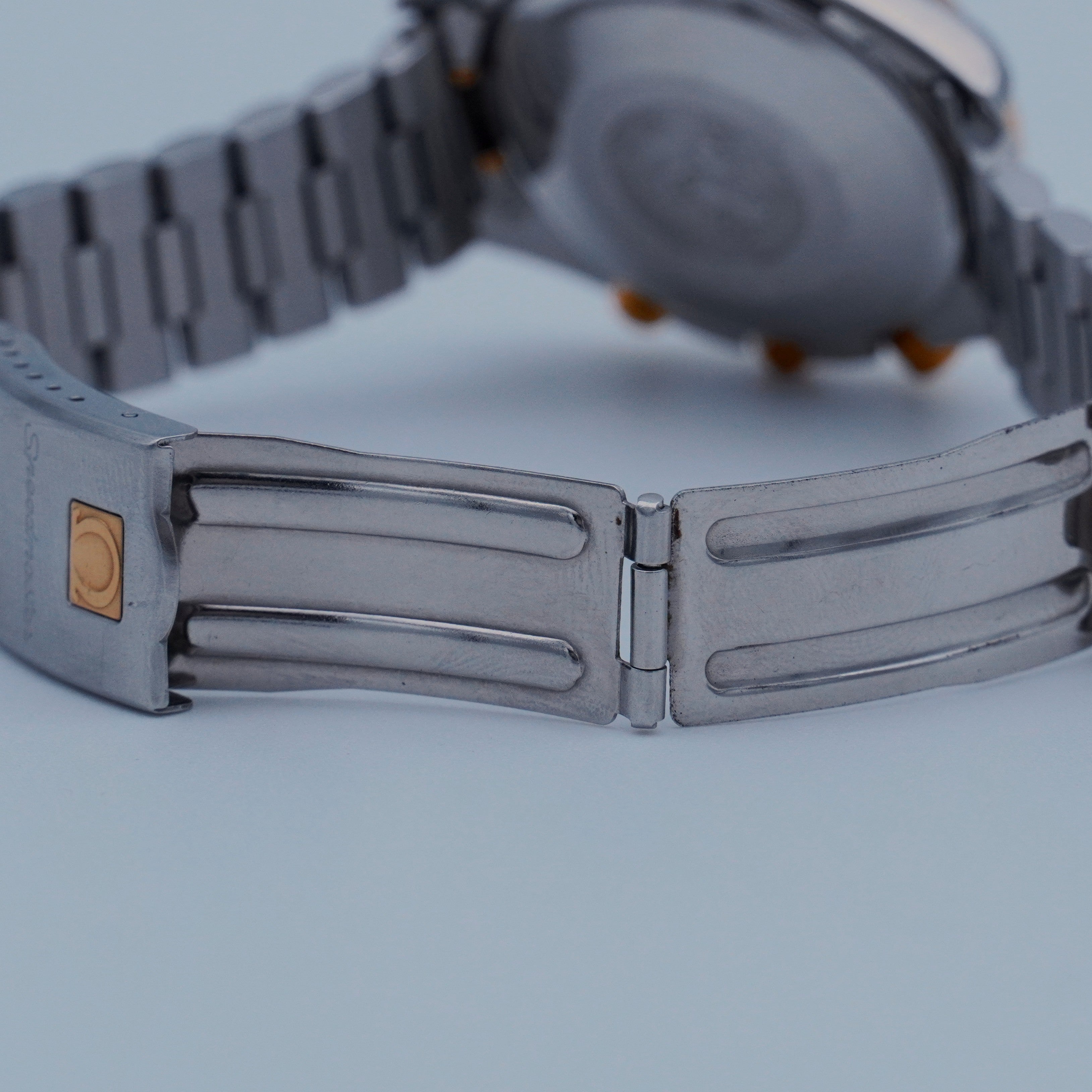Omega Speedmaster Automatik Datum Stahl/Gold